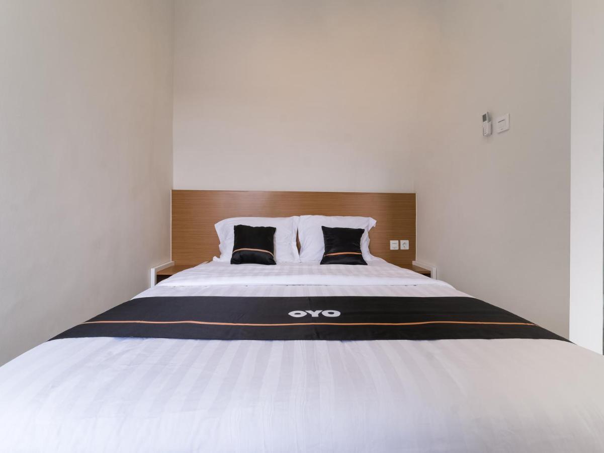 Super Oyo Collection O 90023 Damar Kusumo Guest House Maguwo Екстер'єр фото